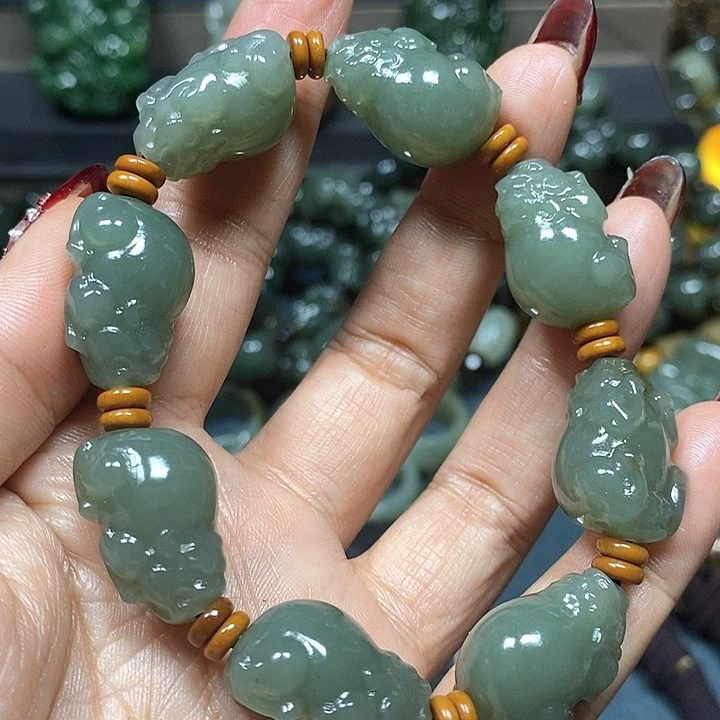 和田玉手串未镶嵌