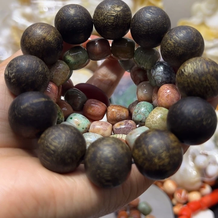 非洲紫檀（红花梨）1.2老行多宝珊瑚玉