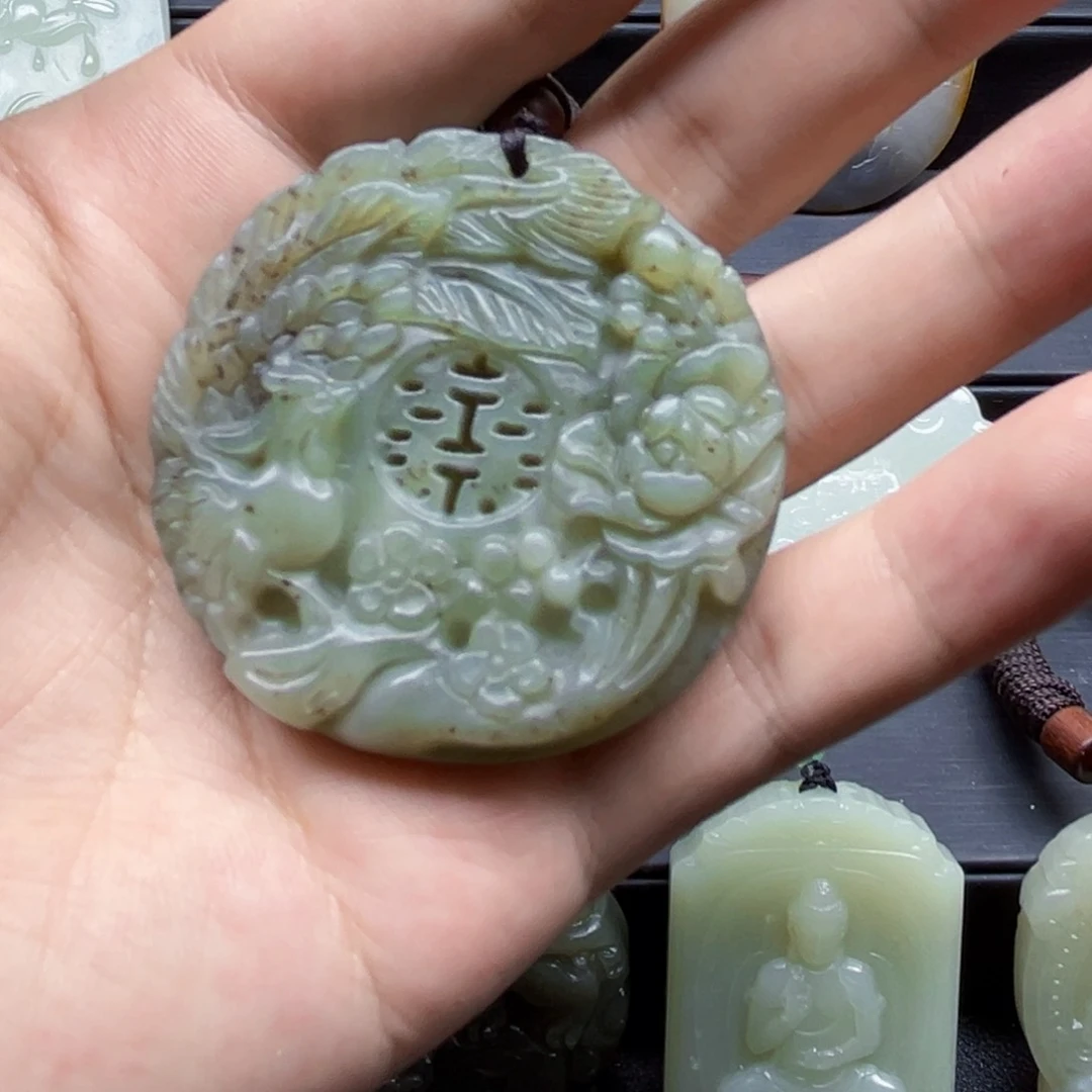 和田玉未镶嵌颈饰和田玉