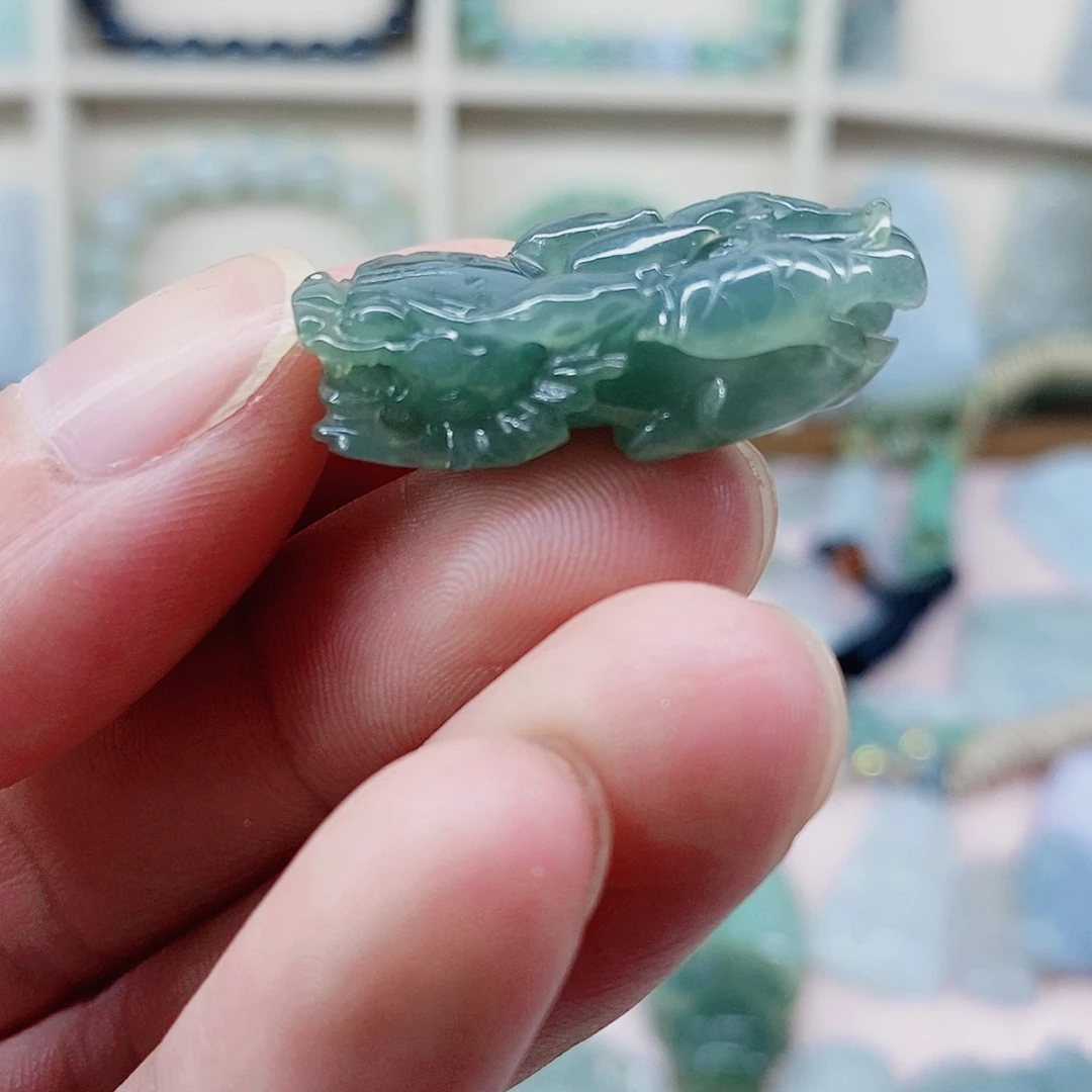 吊坠(不含链)未镶嵌翡翠天然