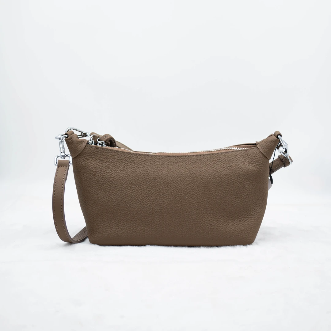 休闲饺子包——宝恩时尚新款简约百搭休闲单肩斜挎女包TL25295