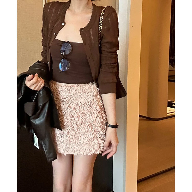 2025秋冬套装时尚洋气针织纽扣开衫上衣小众皮衣外套高腰半身裙女