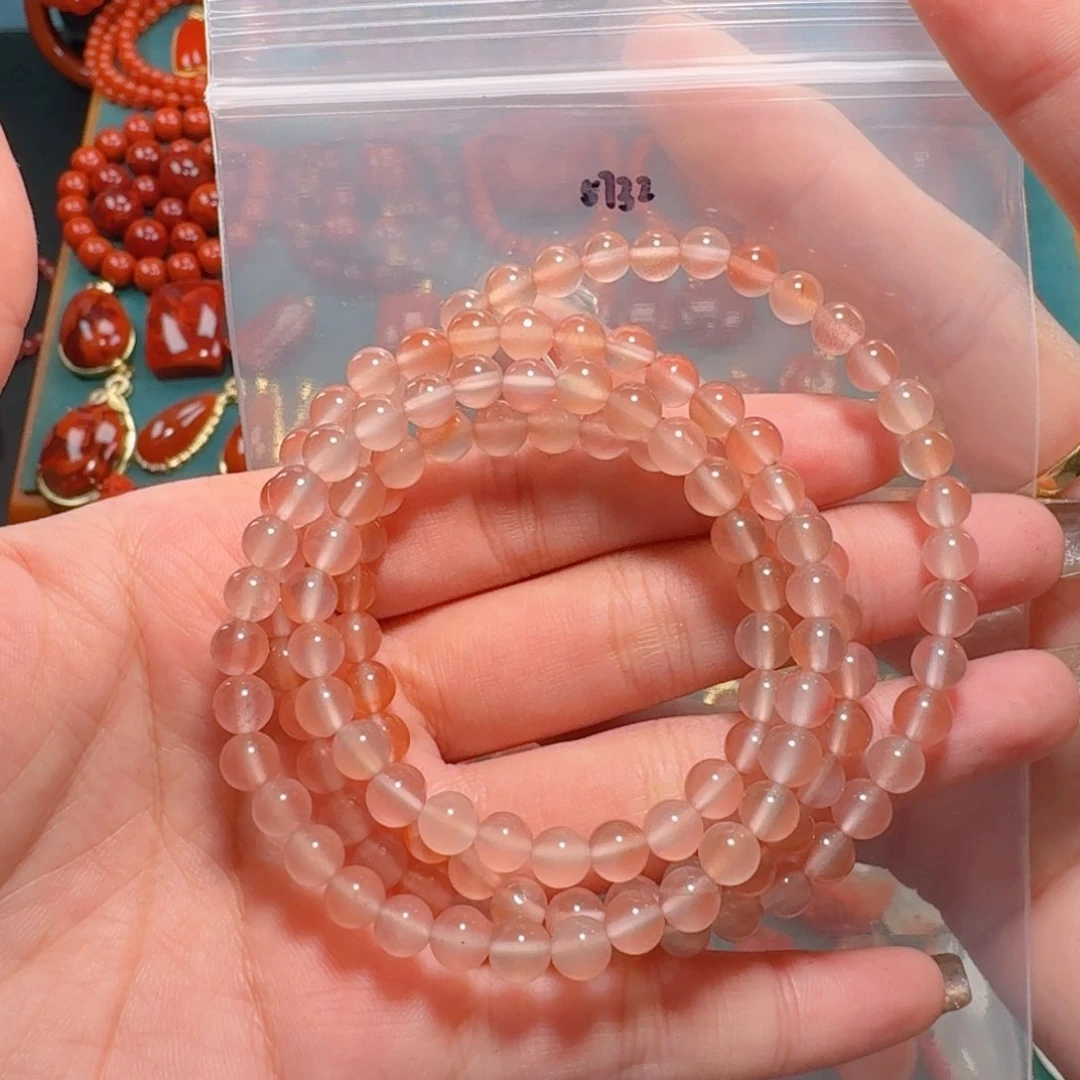 南红玛瑙南红 5+未镶嵌