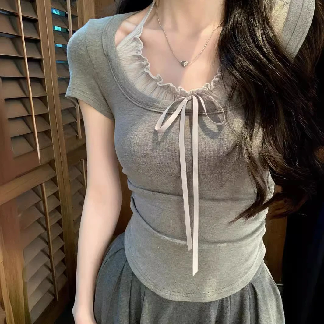 法式纯欲假两件木耳边拼接挂脖T恤女夏季设计感修身短袖褶皱上衣