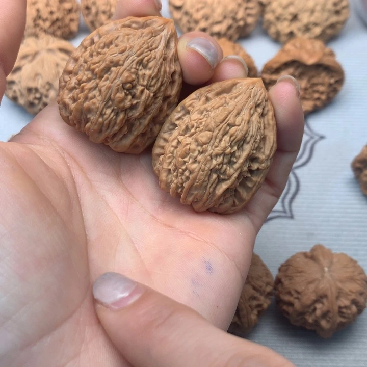 文玩核桃把件塔尖33