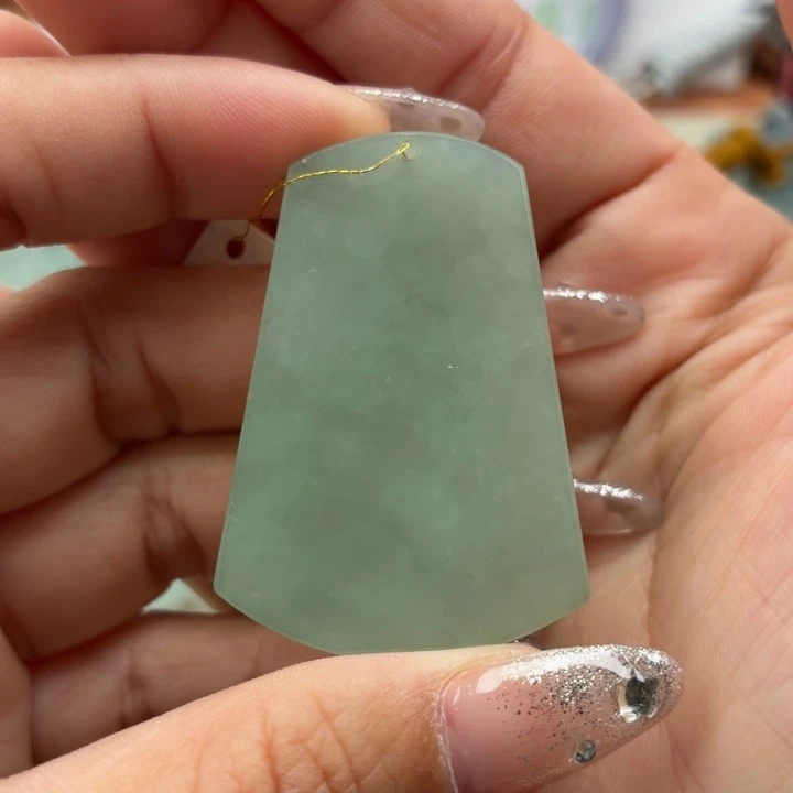 翡翠未镶嵌颈饰天然翡翠a货