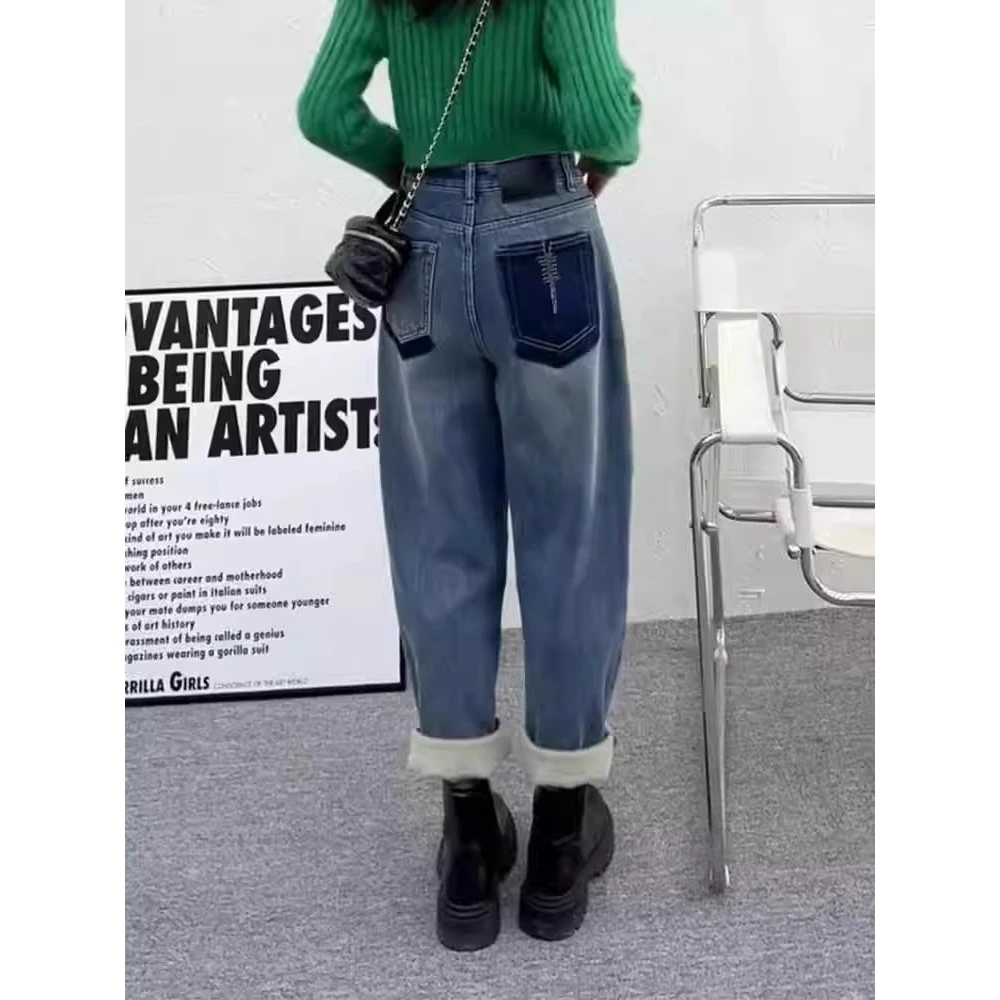 秋冬加绒加厚哈伦牛仔裤女秋冬季梨形身材大码宽松显瘦九分老爹裤