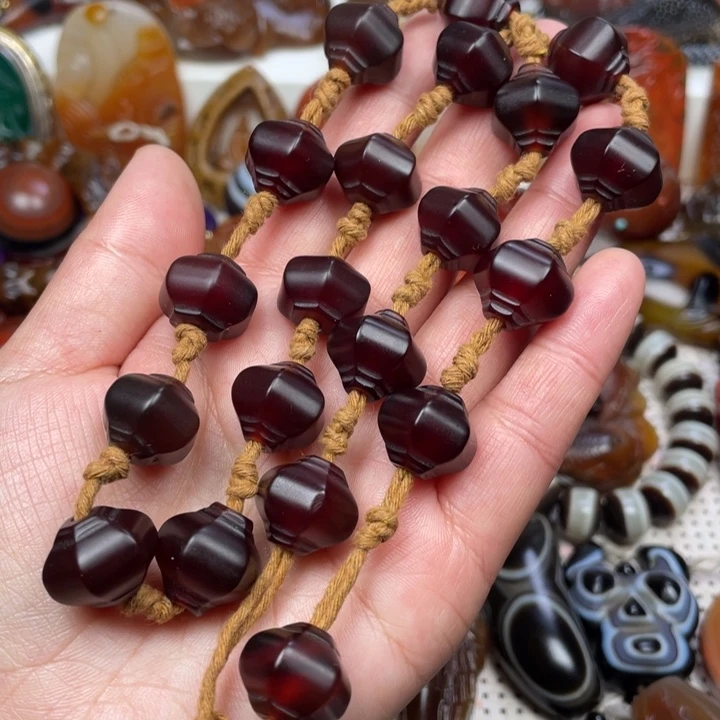 玛瑙/玉髓未镶嵌颈饰