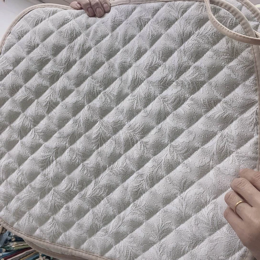 雪尼尔聚酯纤维快乐大本营在这里是什么