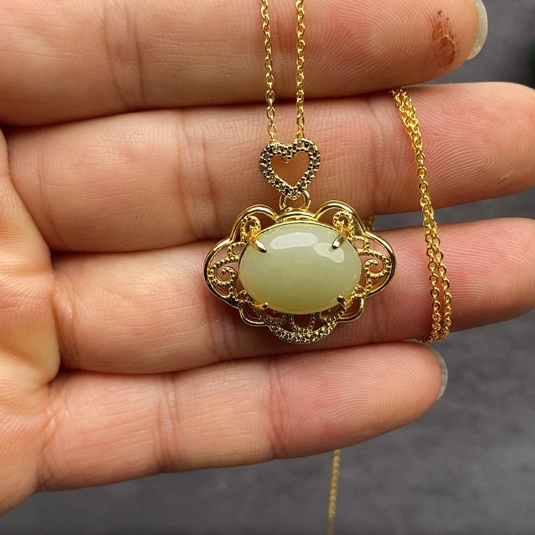 和田玉未镶嵌颈饰