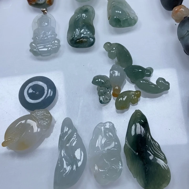 翡翠吊坠(不含链)未镶嵌?***中