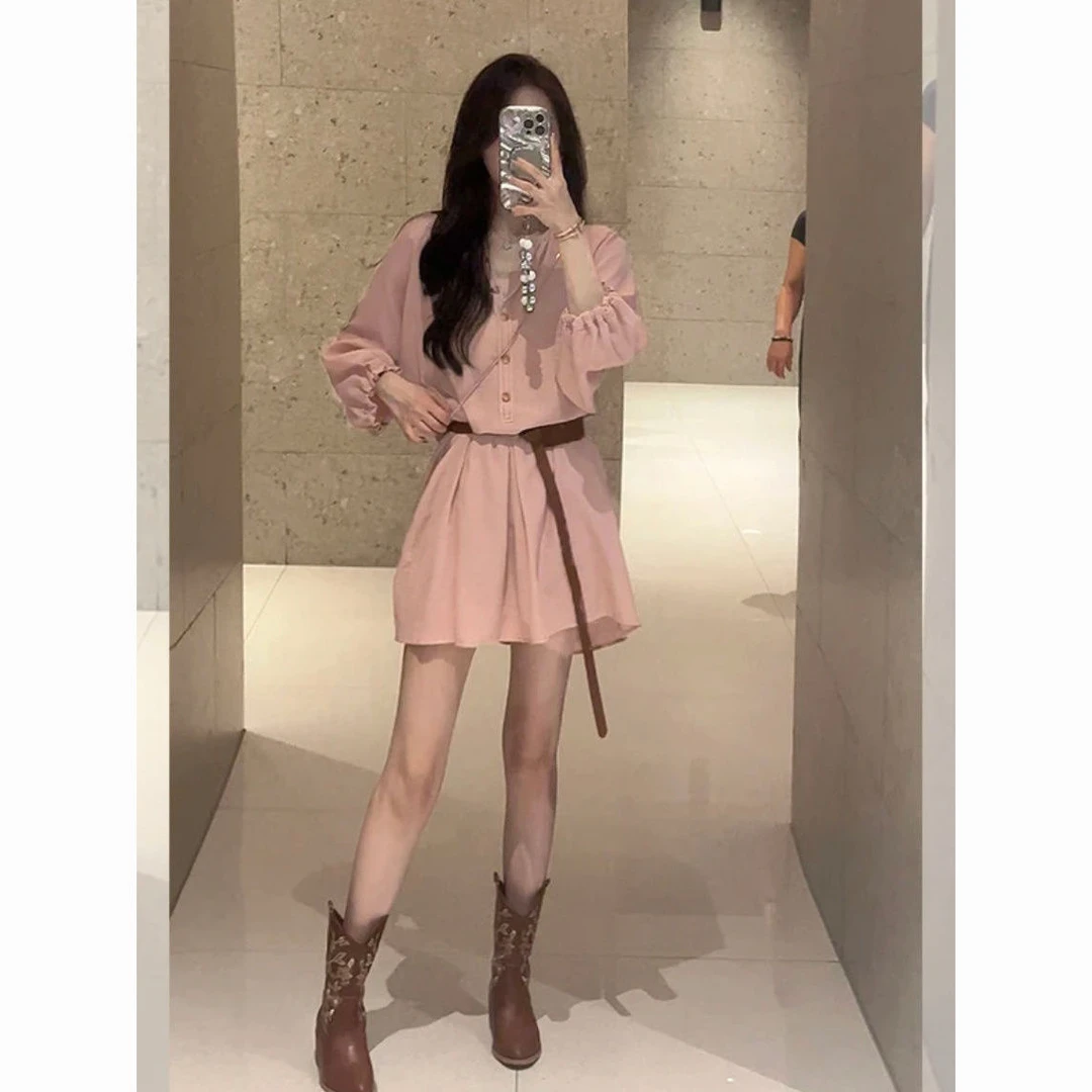 早春法式气质度假V领穿搭高级小个子绝美显瘦A字连衣裙裙子配腰带