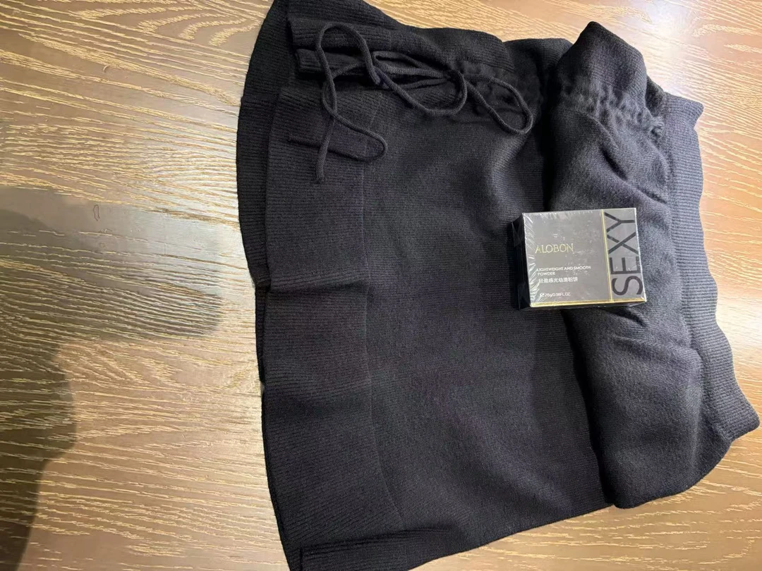 美人鱼黑色裙子赠粉丙