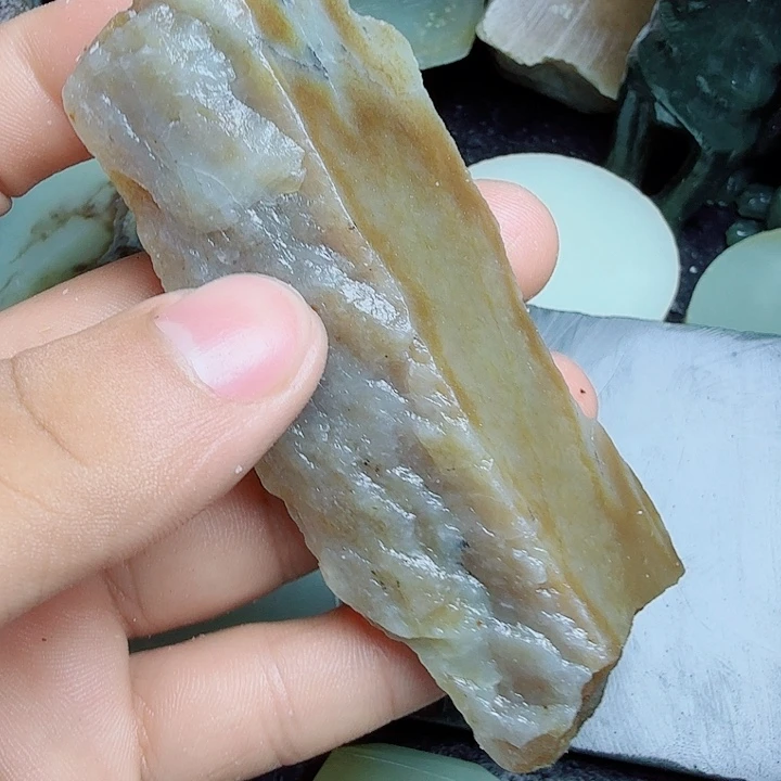 未镶嵌和田玉（糖玉）珠宝奇石