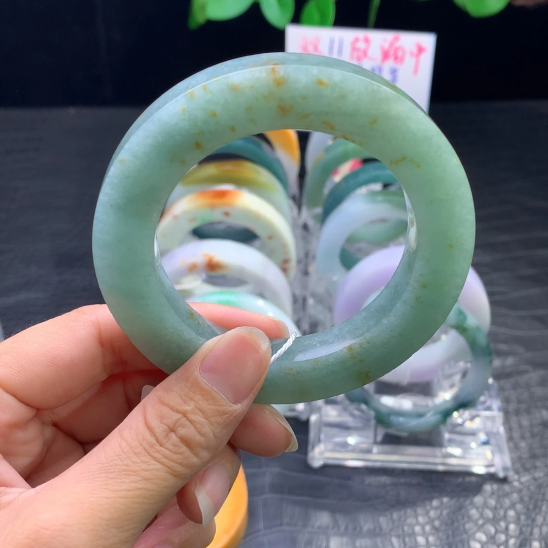 定制翡翠未镶嵌手镯定制