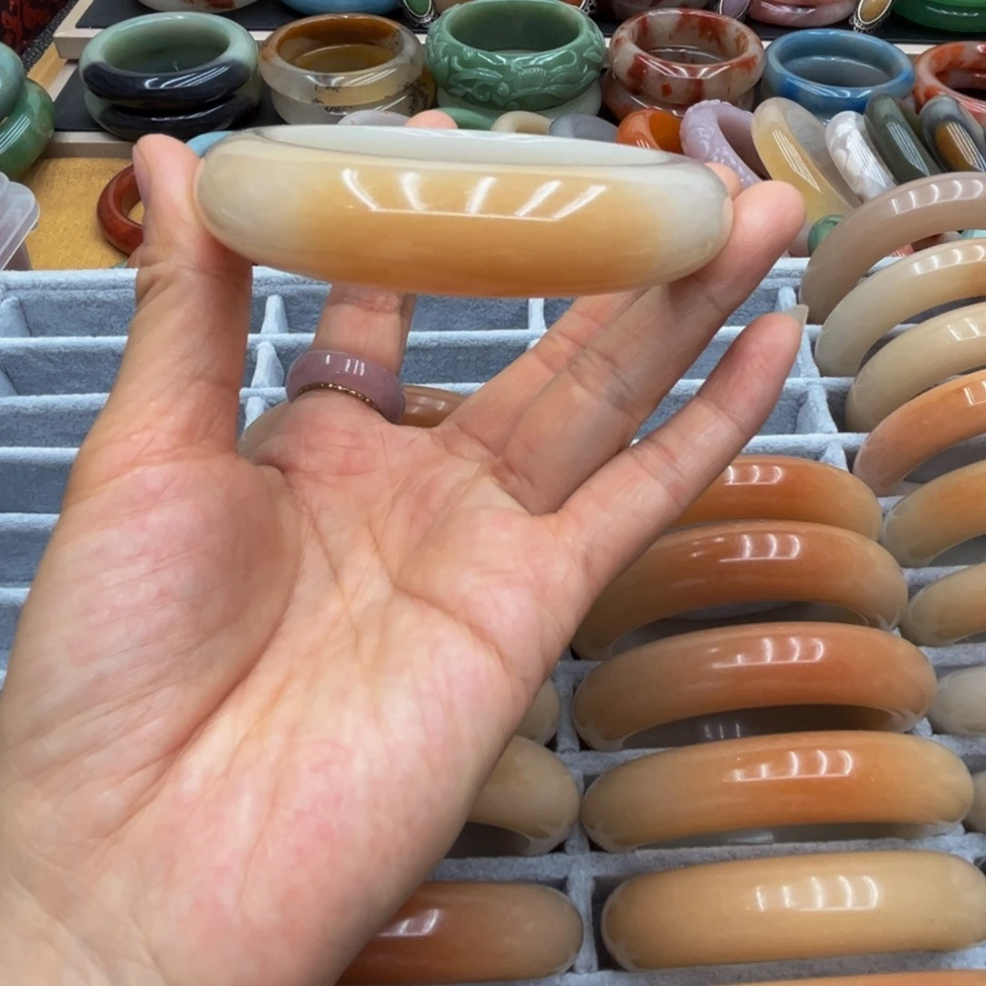 石英质玉未镶嵌圈口62