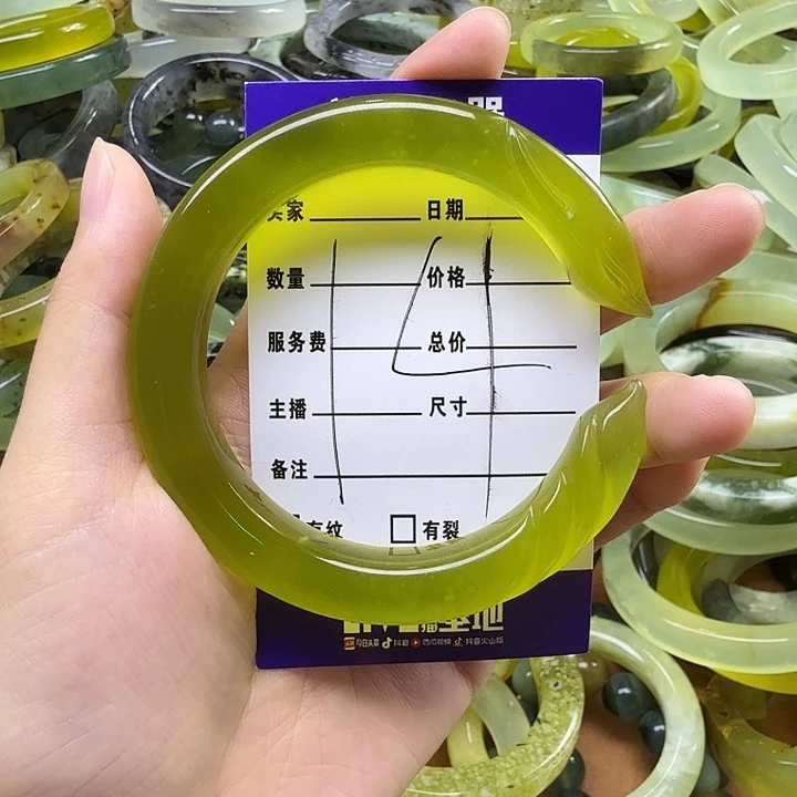 魅***黑未镶嵌蛇纹石玉手镯