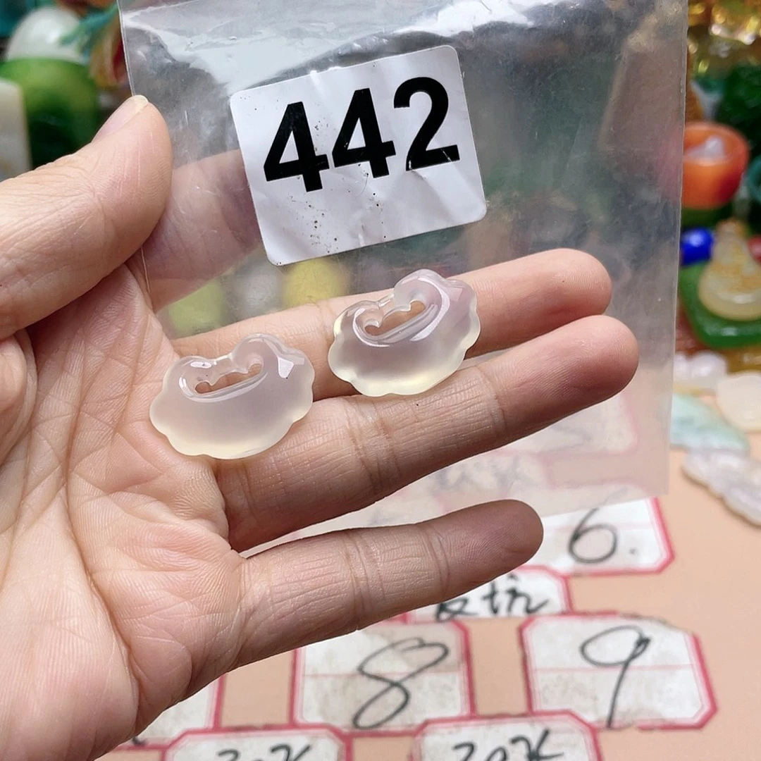 玛瑙/玉髓颈饰合金中**石