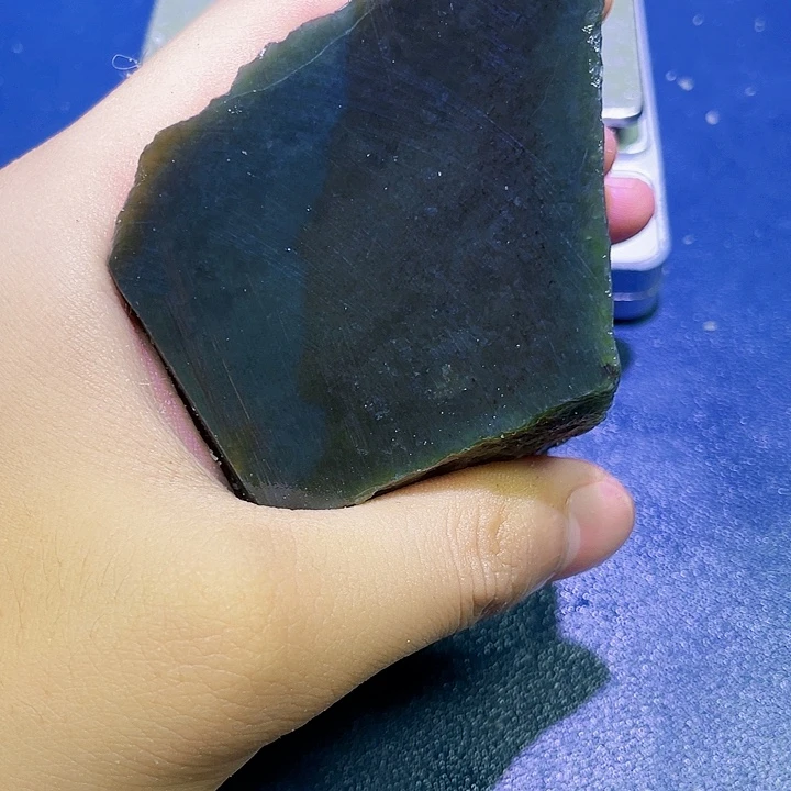 未镶嵌和田玉（糖玉）珠宝半成品
