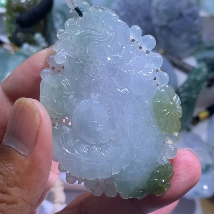 【闪购商品】翡翠未镶嵌颈饰11111111111111