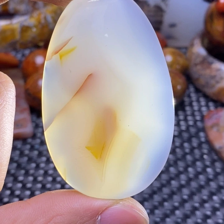 玛瑙/玉髓颈饰未镶嵌