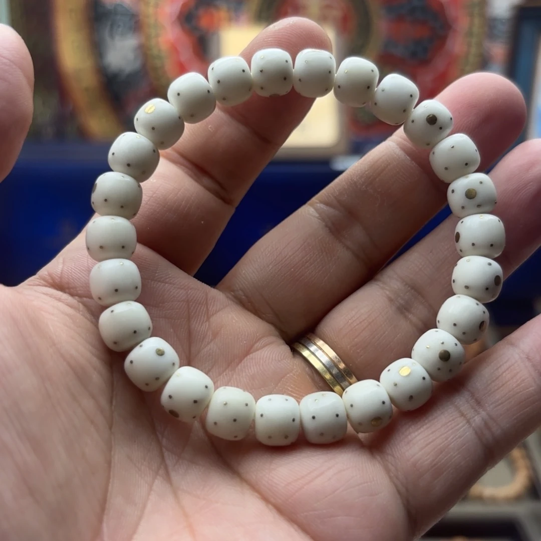 白玉菩提吊坠向*南