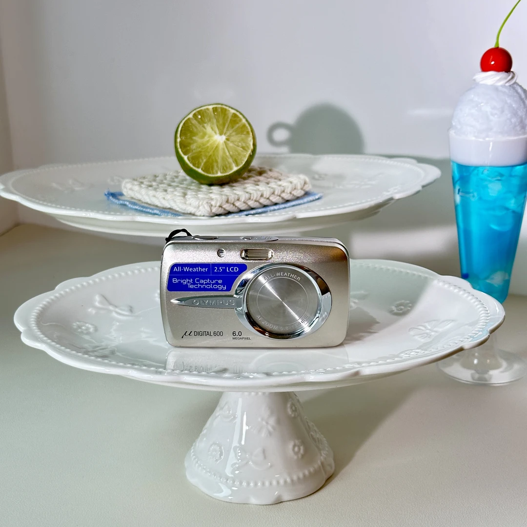 9新 Olympus/奥林巴斯 u600胶片感600w像素3倍变焦CCD摄影