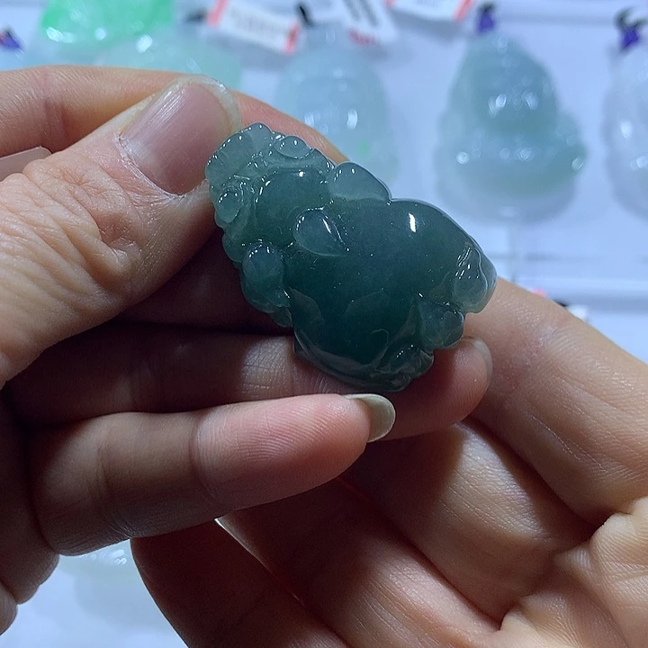 翡翠未镶嵌颈饰天然翡翠A货吊坠