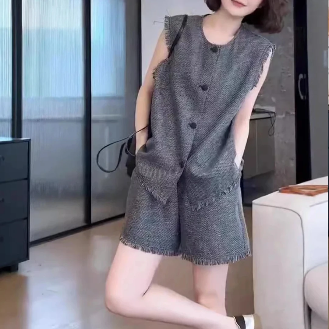 新款设计感毛边无袖马甲休闲短裤