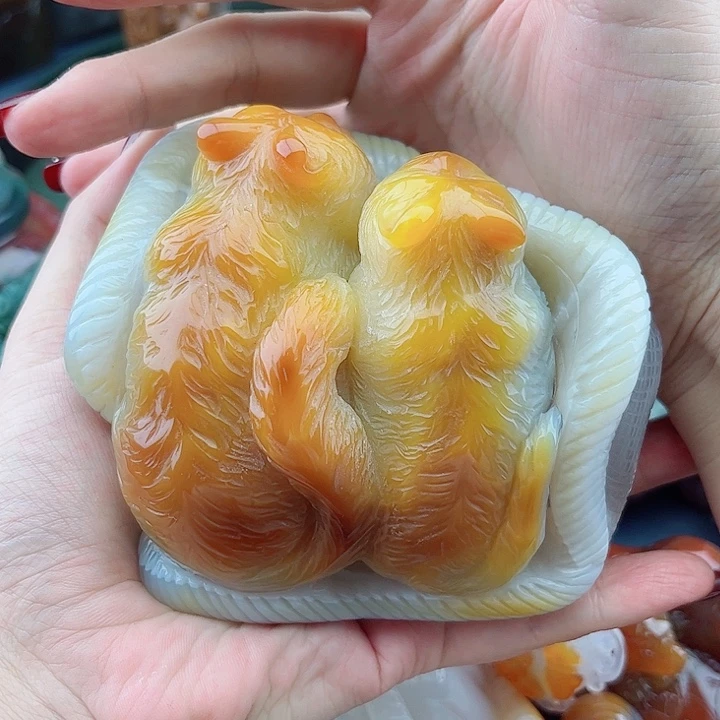 玛瑙手饰未镶嵌龙*