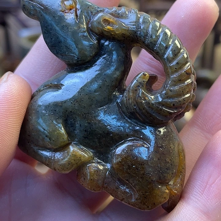 和田玉（糖玉）未镶嵌挂件