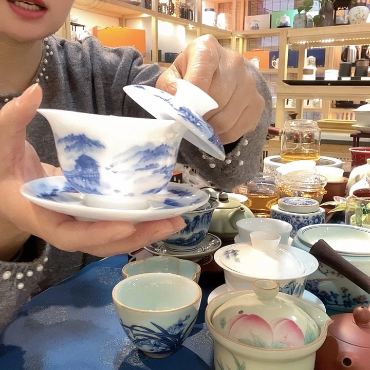 冰种羊脂白玉盖碗青g