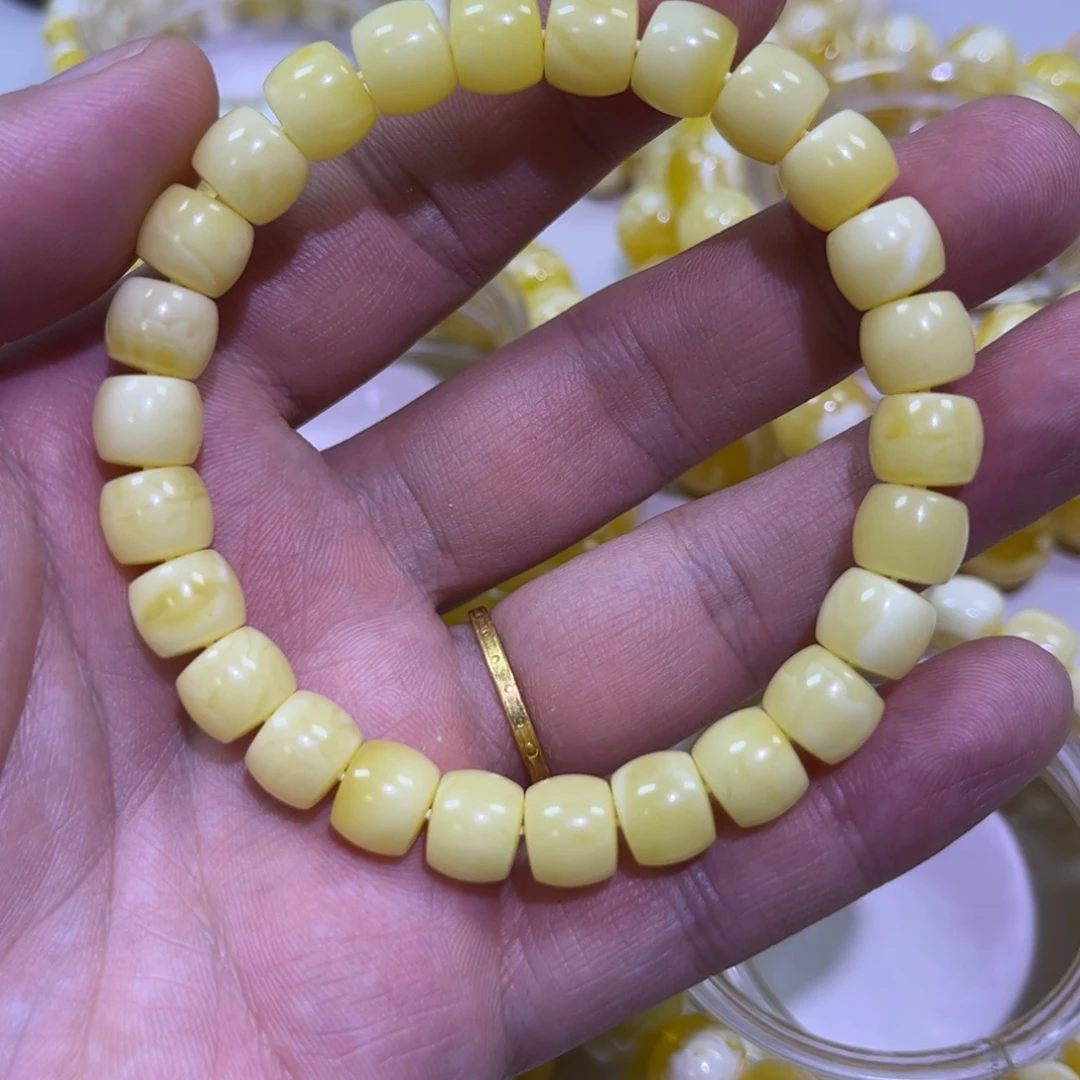 琥珀未镶嵌手链蜜蜡