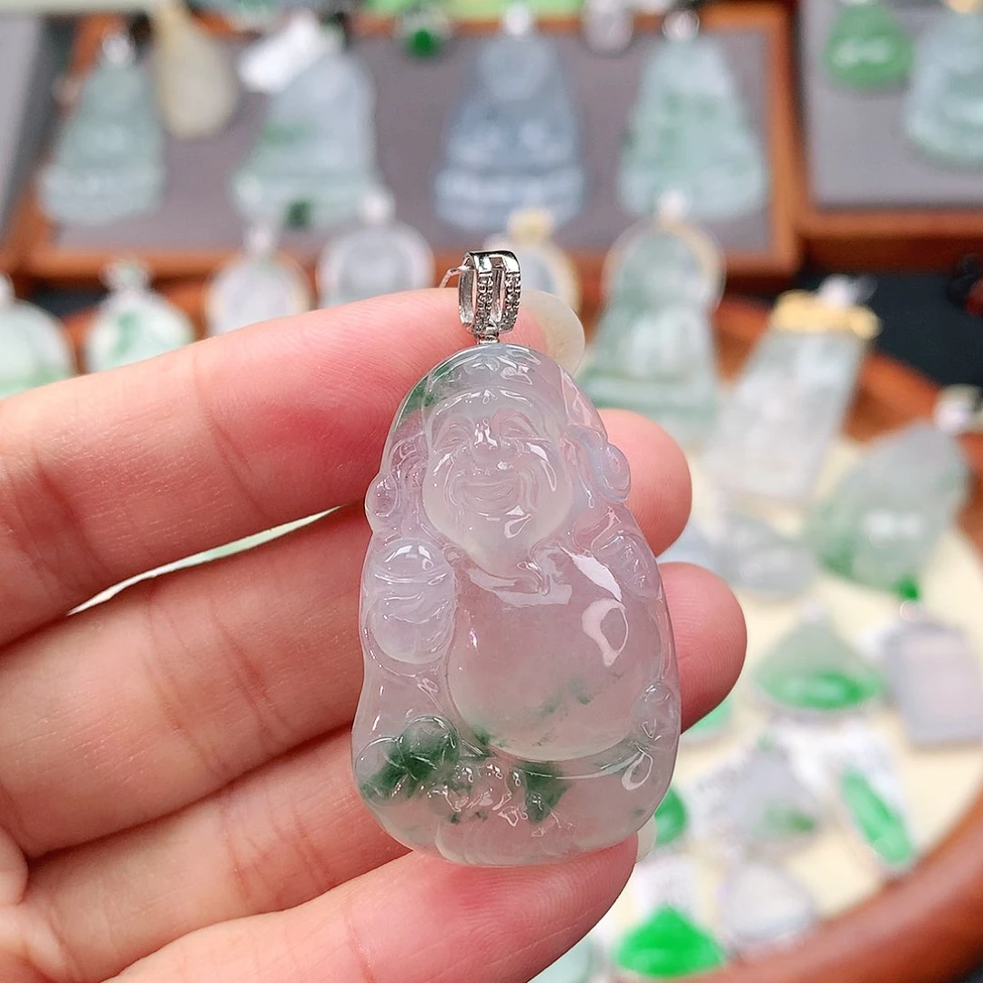 颈饰18K金镶嵌翡翠财神爷