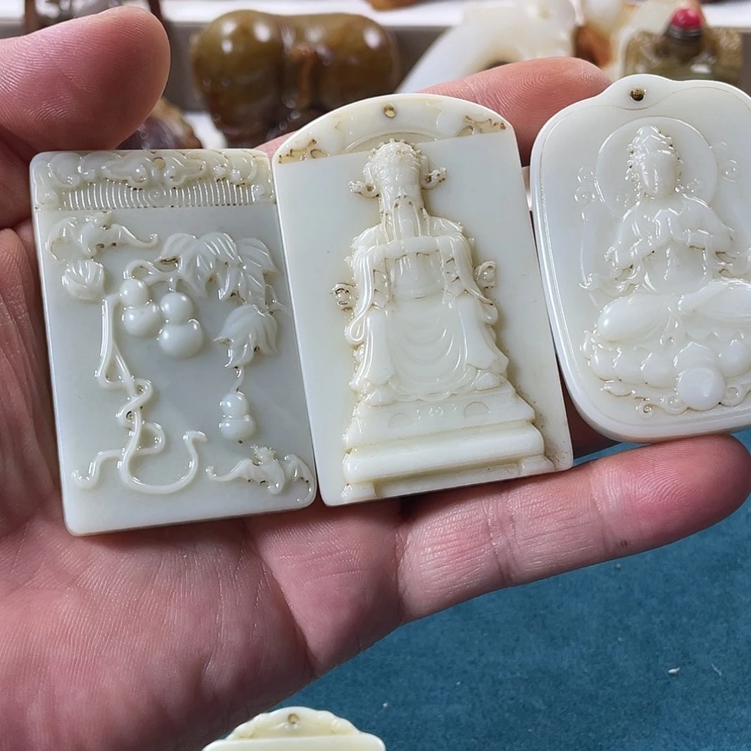 无***宇和田玉未镶嵌颈饰