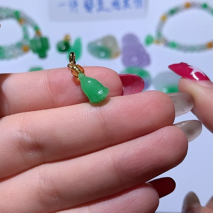 翡翠未镶嵌颈饰无镶嵌21