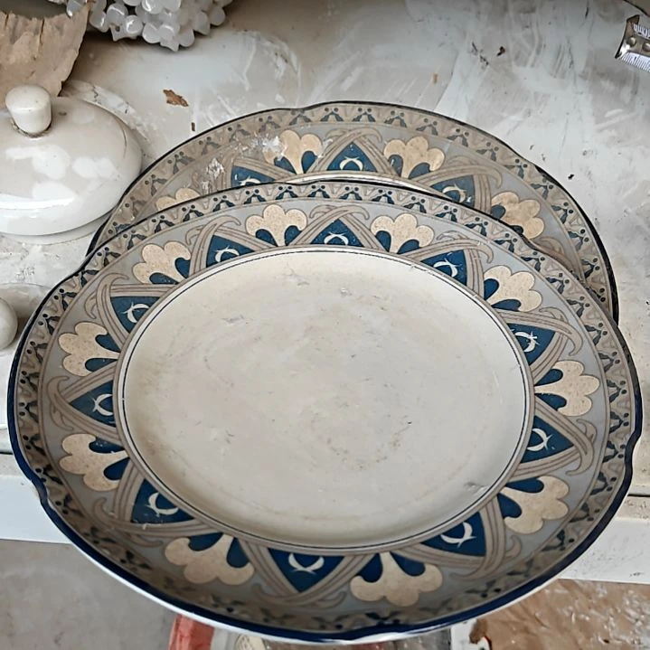 陶瓷盘子碗啥都有