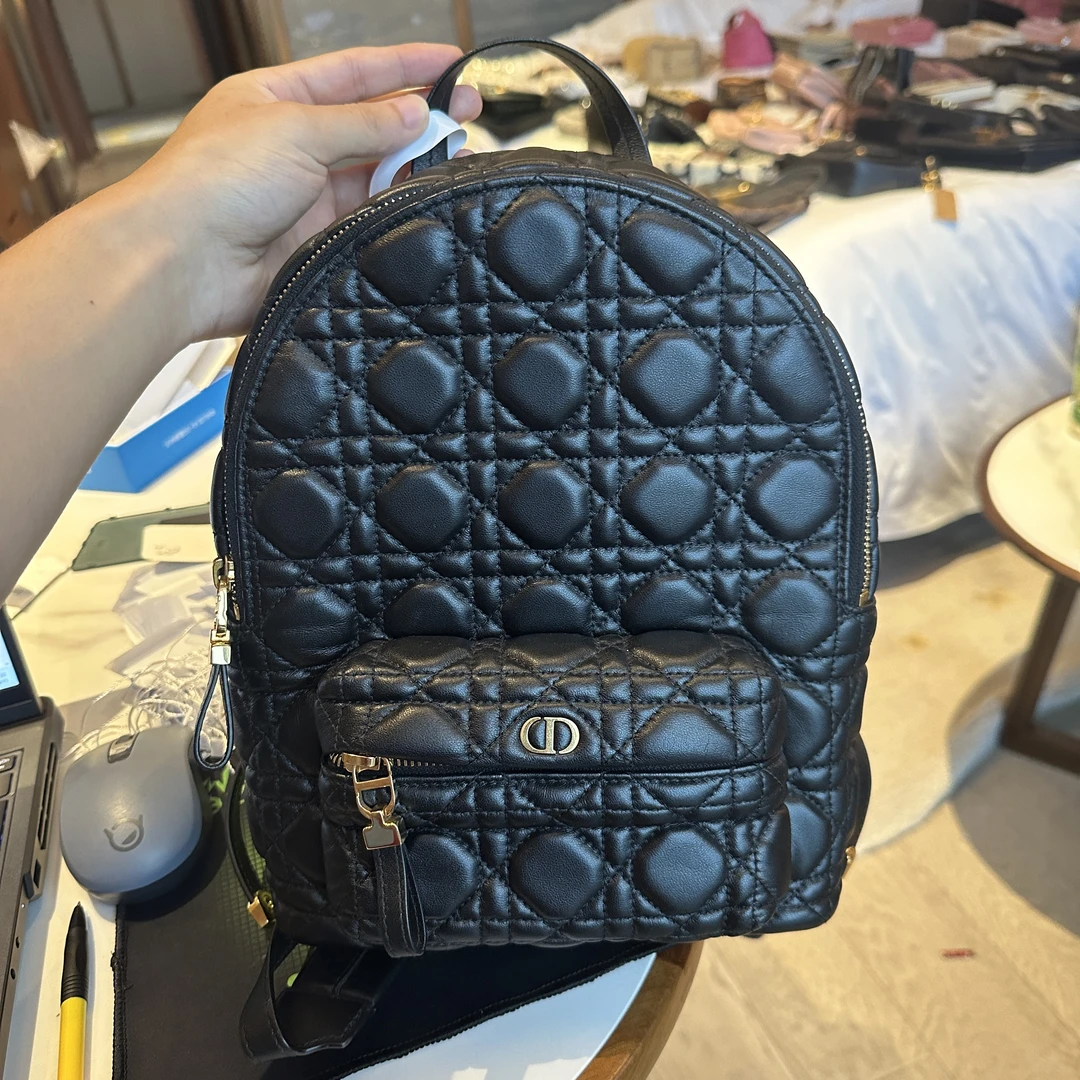 99新 DIOR/迪奥 Dior caro双肩包黑金时尚气质包/JM0006
