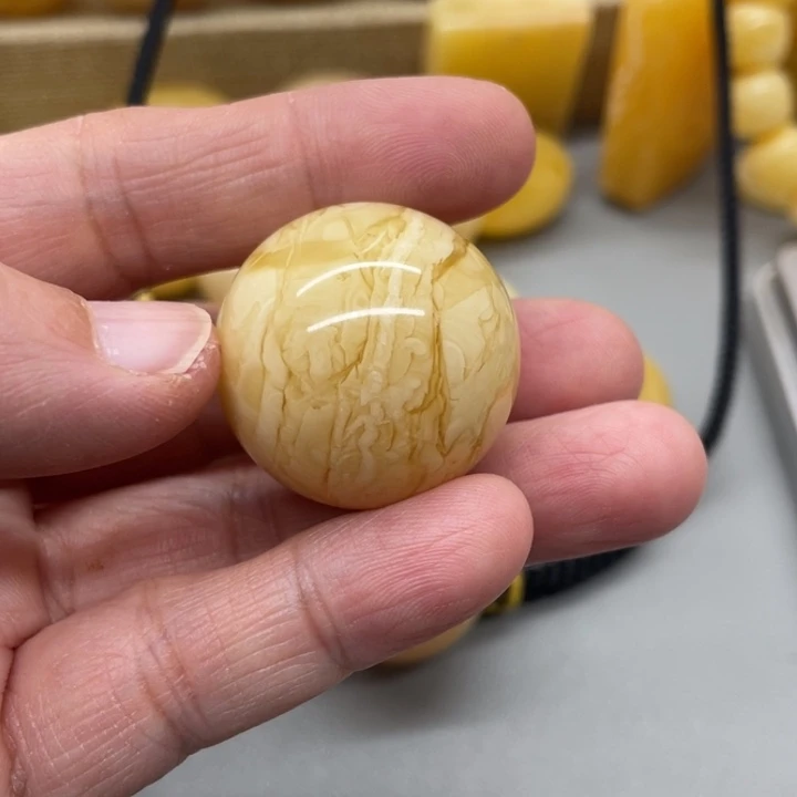 琥珀裸石未镶嵌李***肉蜜蜡