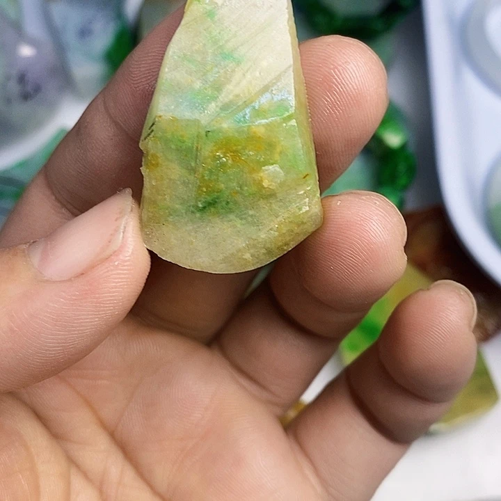 翡翠散珠天然翡翠A货挂件