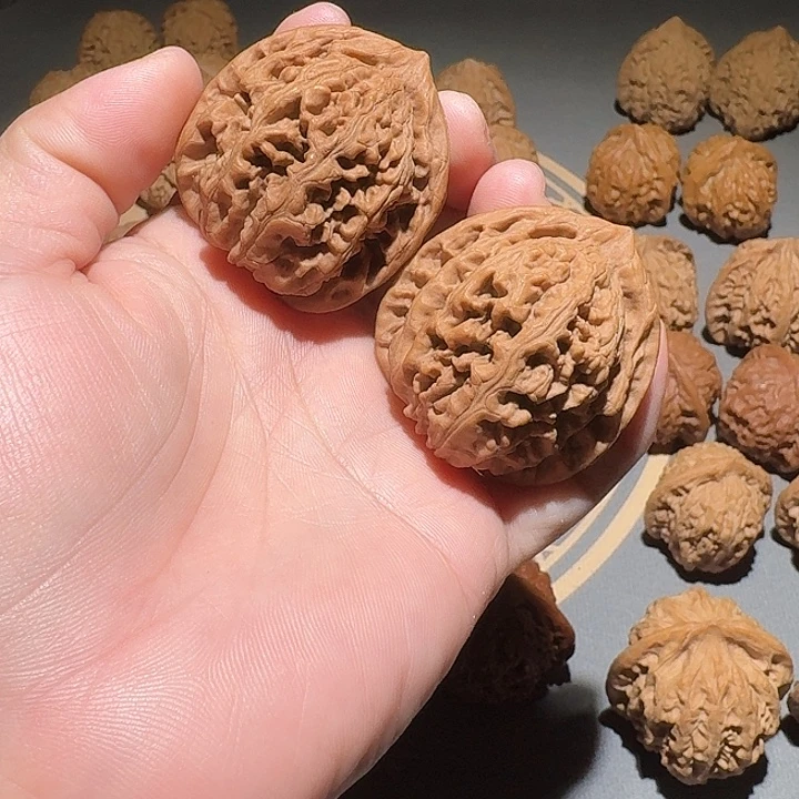 文玩核桃把件凤凰台