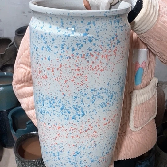 紫砂花盆口22高43，白泼墨