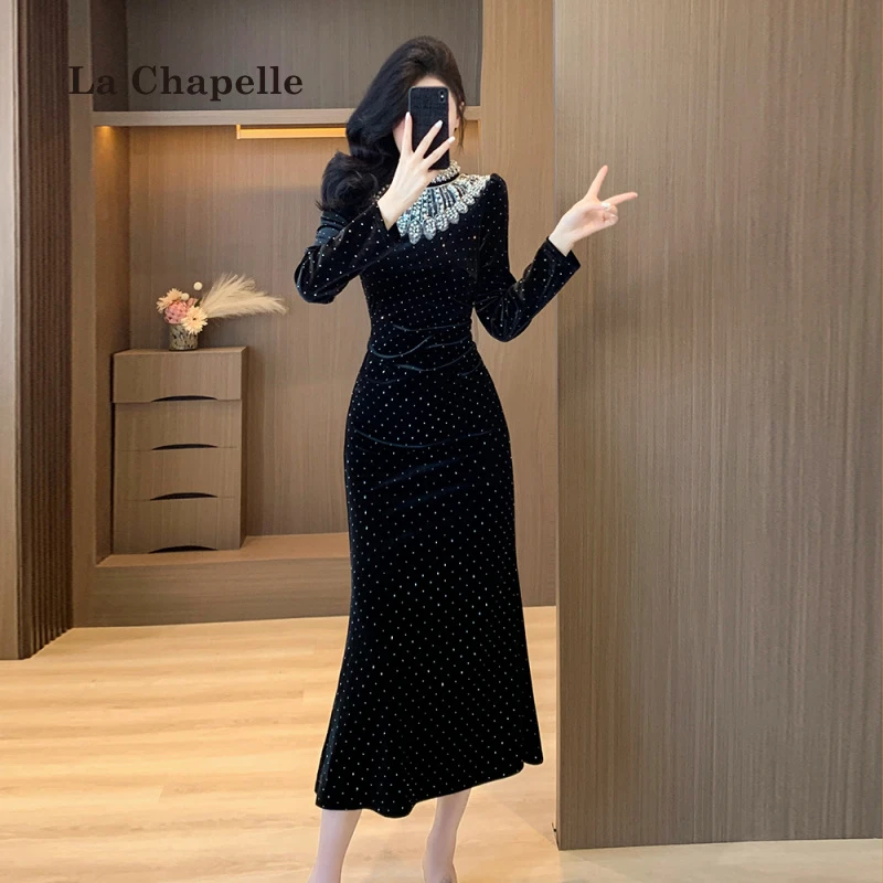 拉夏贝尔秋冬高级感重工烫钻钉珠修身丝绒高级感鱼尾连衣裙女长裙