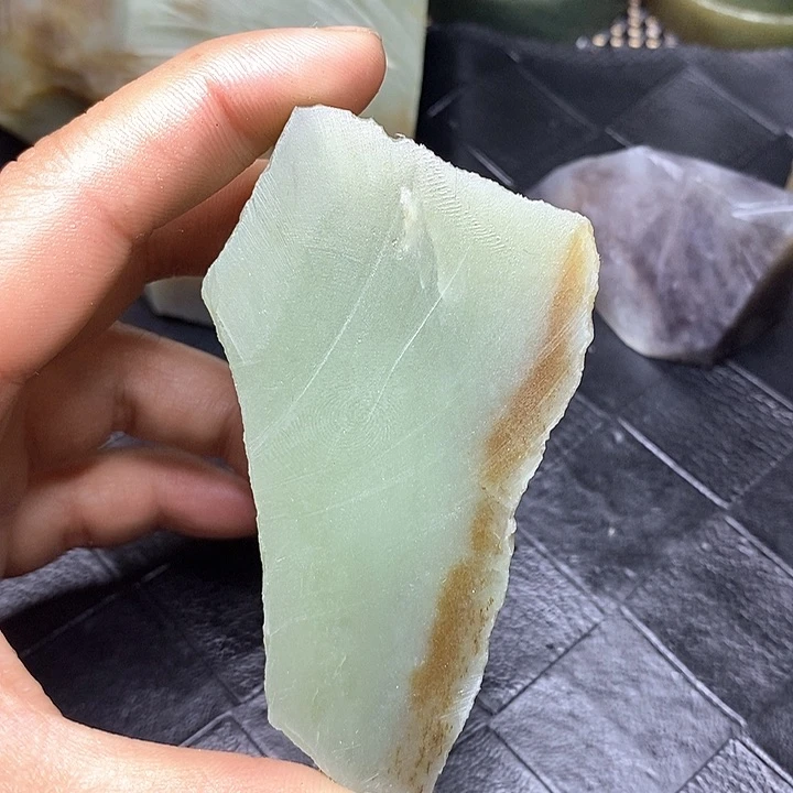 和田玉未镶嵌毛料《**》