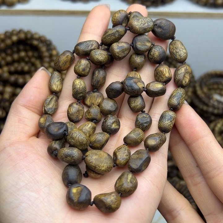 沉香沉香碎屑种植奇楠沉水浮树钉项链28克