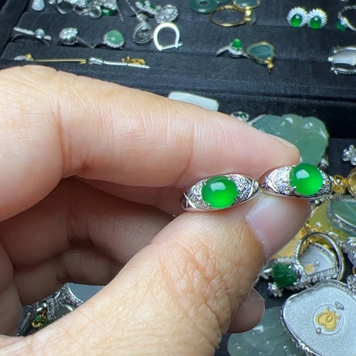 ღ****翡翠18K金镶嵌耳饰