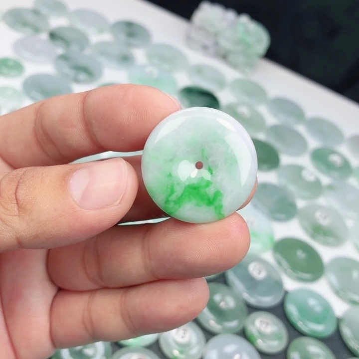 翡翠未镶嵌颈饰缅甸天然A货翡翠29.6-5.8