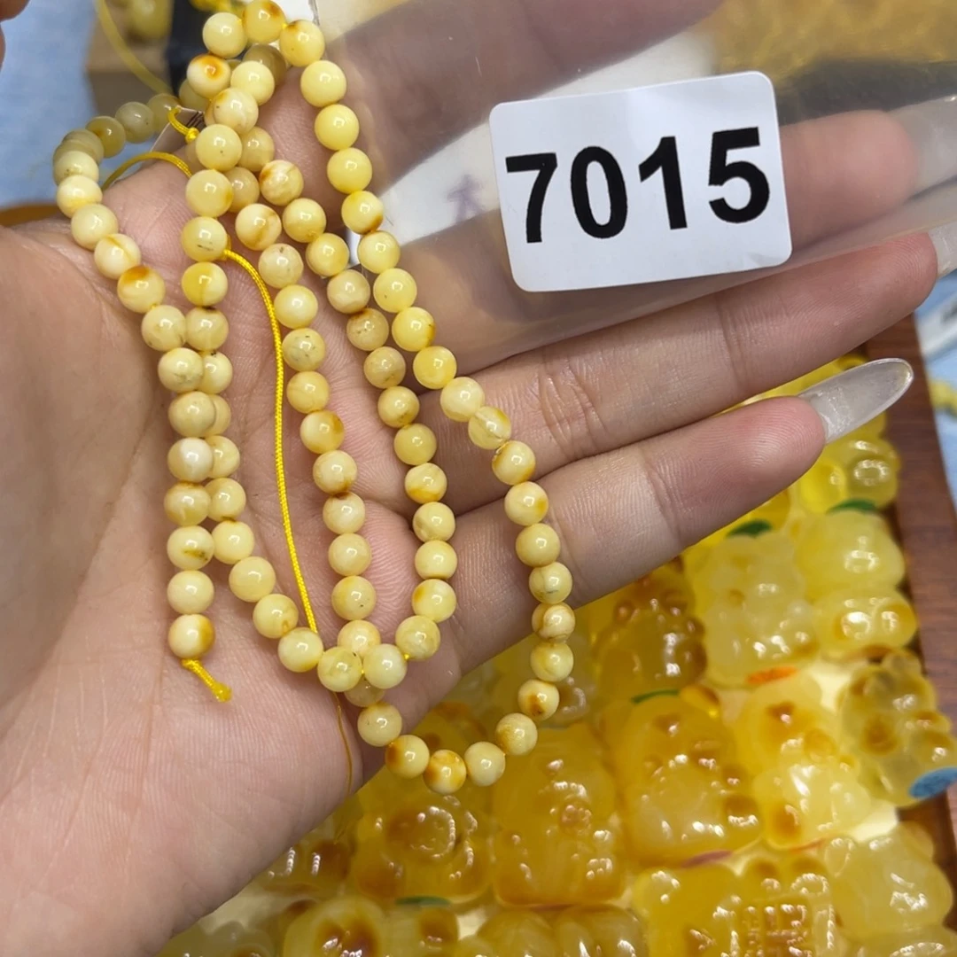 琥珀珠宝奇石未镶嵌