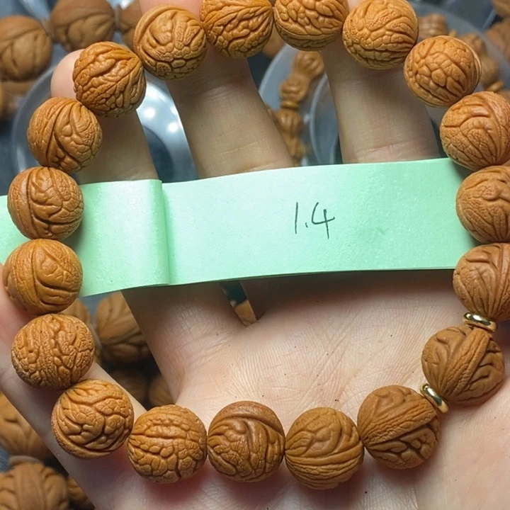 吊坠桃核秦岭山野生桃核