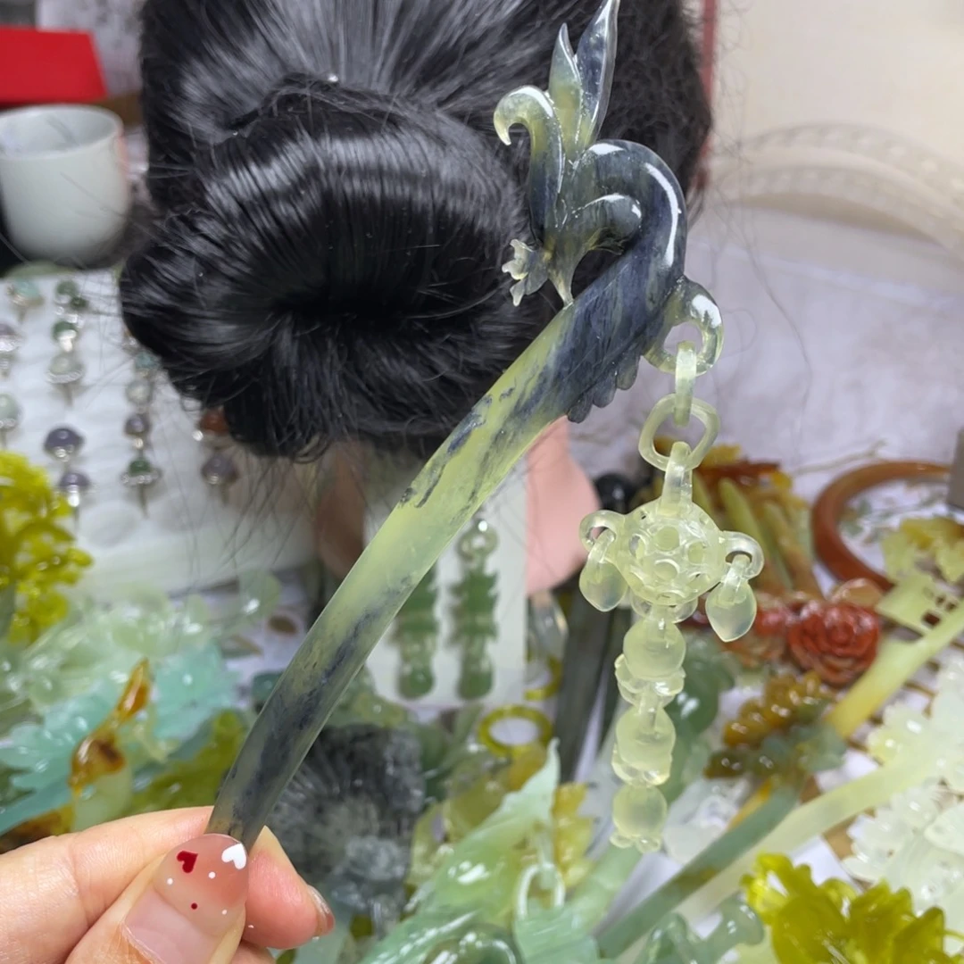 未镶嵌蛇纹石玉发饰美*